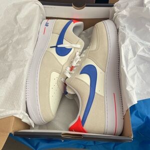 Nike Air Force 1 in Cream and Blue with Red Accents ,Mens Size 15 New